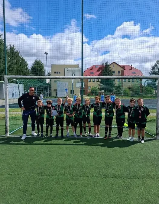 Młoda GIEKSA błyszczy w turnieju w Starej Wsi – tylko jedna stracona bramka