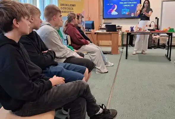 Dzień Technologiczny w Bielsku Podlaskim – uczniowie poznali tajniki druku 3D