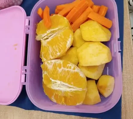 Witaminowa petarda w klasach I a i I b – zdrowe zajęcia w szkole