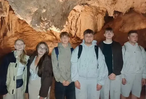 Uczniowie z Rudca na finiszu hiszpańskiej przygody – Nerja i Muzeum Jaskiń