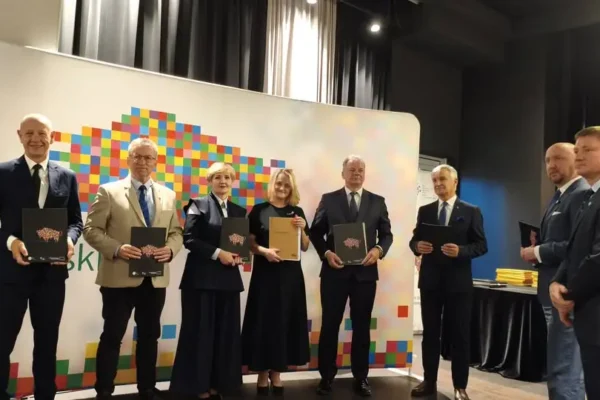 Gmina Orla pozyskała unijne miliony na rewitalizację i oczyszczalnie ścieków