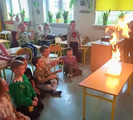 Edukacja ekologiczna w Bielsku Podlaskim: warsztaty o wodzie w SP nr 4